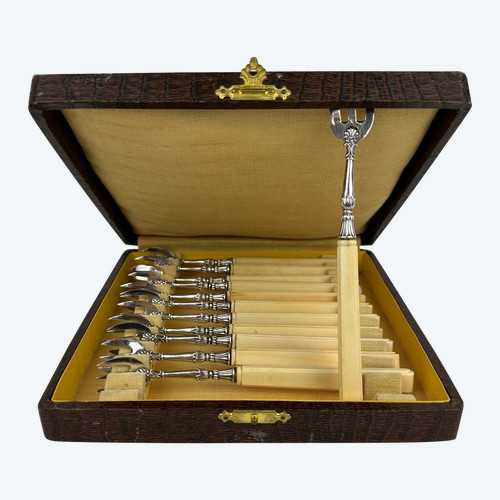 Box of 12 silver oyster forks