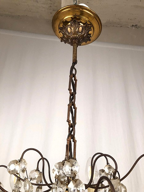 Lampadario con pendenti in cristallo a sette luci, stile Luigi XVI