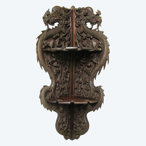 Etagère d'Angle. Râtelier pour pipes à opium. Indochine XIXe.