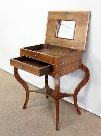  Table d’appoint Travailleuse en Noyer blond massif – Fin XIXe 