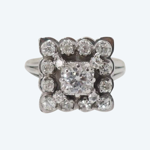 Anello quadrato in oro bianco e diamanti
