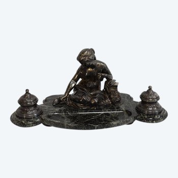 Doppeltes Tintenfass aus versilberter Bronze auf meergrünem Marmor - 1900