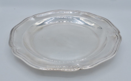 Contours dish, Massive silver 18th century.