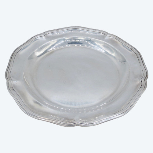 Contours dish, Massive silver 18th century.
