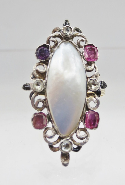 Anello del XIX secolo.