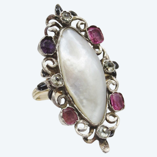 Anello del XIX secolo.