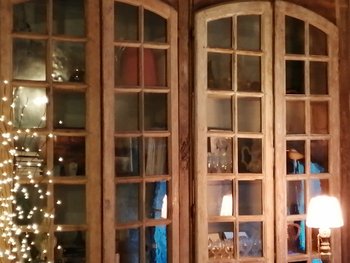 Utilisation De Matériaux Anciens En Décoration Porte Fenetre Volet Boiserie