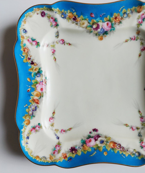 Pair of square plates in hand-painted porcelain of Paris