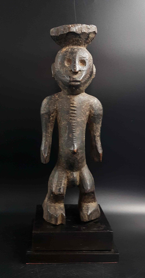 Ancester Statues Chamba ancestor statue, Nigeria - African Statu... | Antikeo