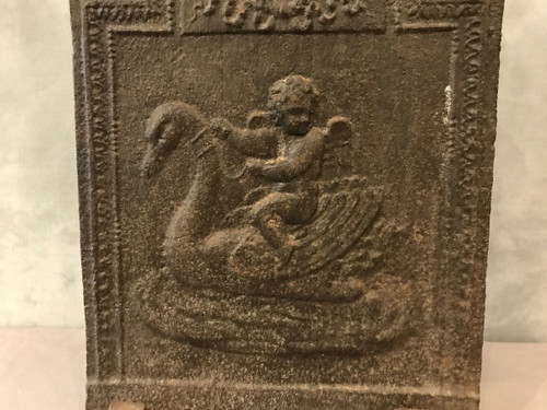 Kleine alte Kaminplatte aus Gusseisen aus dem 18.