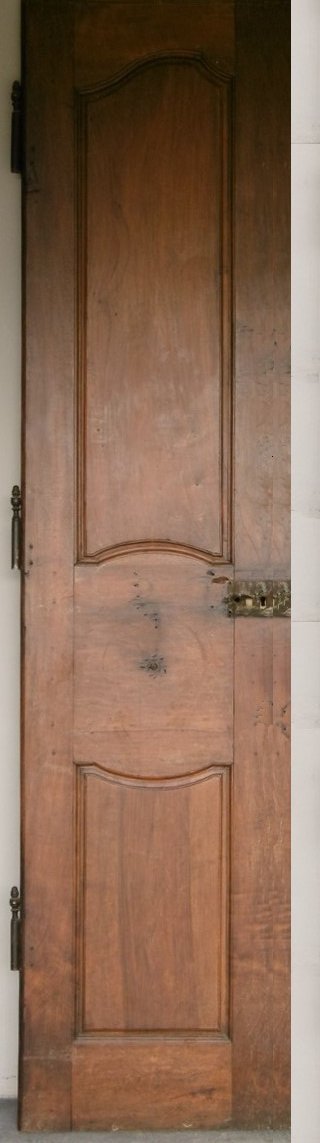 Grande vecchia porta del XVIII secolo in legno di noce biondo