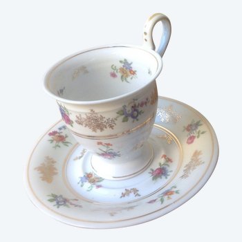 Limoges porcelain cup and saucer signed by Raynaud (1930)