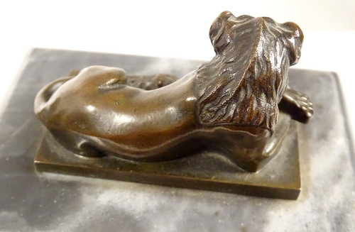 Paire Sculptures Presse-papiers Bronze Lions Couchés Marbre Gris XVIIIème