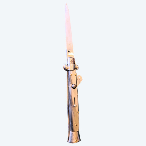 Pocket knife with mother-of-pearl handle Le Châtellerault style