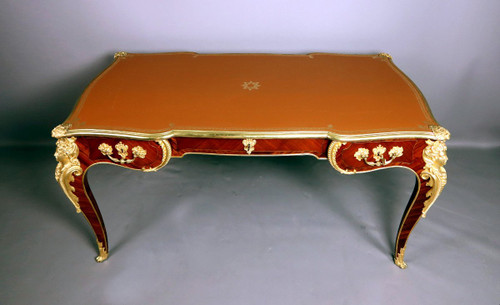 Louis XV-Schreibtisch im Espagnettes