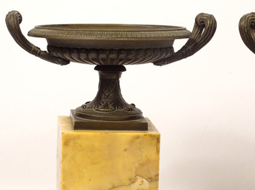 Coppia Cassolette Decorative in Marmo di Siena Bronzo Restauro XIX Secolo