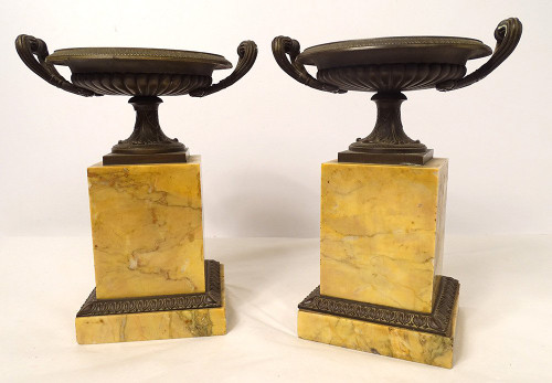 Coppia Cassolette Decorative in Marmo di Siena Bronzo Restauro XIX Secolo