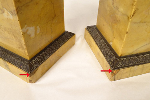 Coppia Cassolette Decorative in Marmo di Siena Bronzo Restauro XIX Secolo
