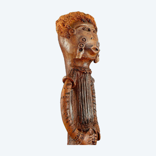 France, Années 1960, Grande Sculpture Anthropomorphe De Style Africaniste En Terre Cuite.