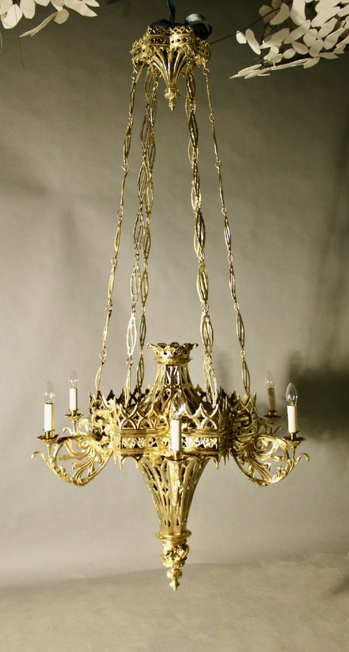 Lampadario gotico fiammeggiante in bronzo del XVII secolo