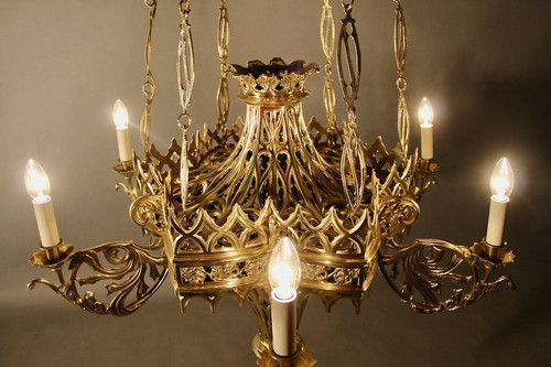Lampadario gotico fiammeggiante in bronzo del XVII secolo