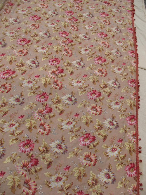 Grande drappo in lino con decoro floreale di peonie d: 3,35 x 5,46 m epoca XIX Napoleone III