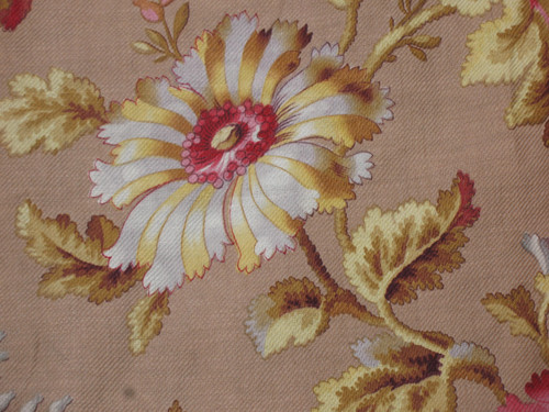 Grande drappo in lino con decoro floreale di peonie d: 3,35 x 5,46 m epoca XIX Napoleone III