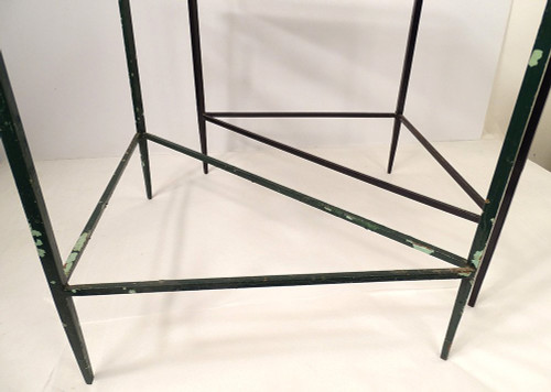 2 Tables Basses Triangulaires Mathieu Matégot Métal Perforé Peint XXème