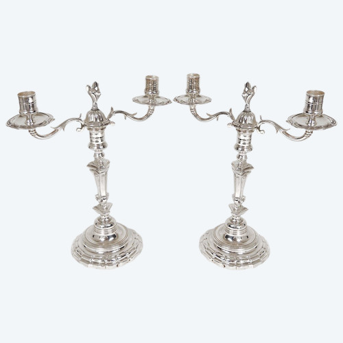 Coppia di candelabri Regency a 2 luci in bronzo argentato del XIX secolo