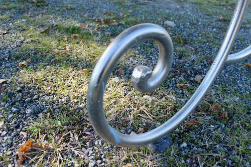 Tisch Oberseite Carrara Marmor Gestell Schmiedeeisen