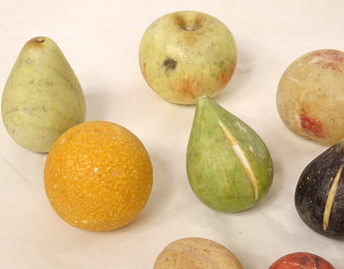 Ensemble 9 Fruits Marbre Carrare Polychrome Pomme Pêche Figue Poire XIXème