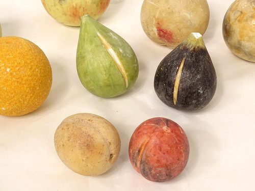 Ensemble 9 Fruits Marbre Carrare Polychrome Pomme Pêche Figue Poire XIXème