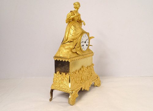Romantic Clock Bronze Gilt Young Elegant Woman Reading 19th century