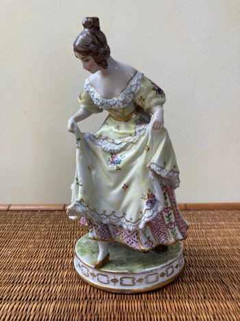 Scheibe-Alsbach porcelain statuette - late 19th