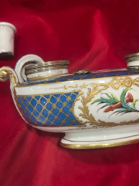 Encrier Gondole porcelaine de Sèvres XVIII Eme