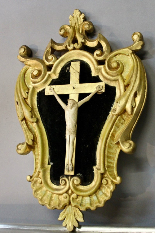 Ivory Christ In 19th Century Baroque Gilt Frame