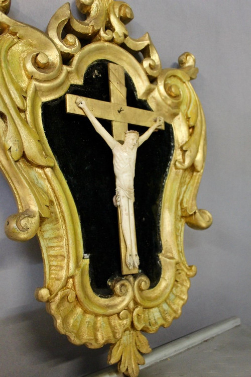 Ivory Christ In 19th Century Baroque Gilt Frame