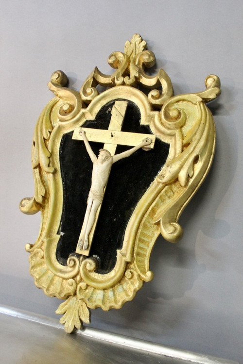 Ivory Christ In 19th Century Baroque Gilt Frame