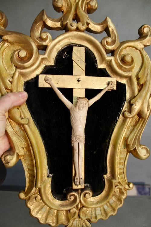 Ivory Christ In 19th Century Baroque Gilt Frame