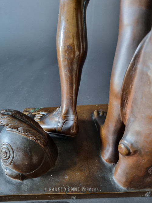 Grand bronze l'Amazone Blessée, belle fonte numérotée de Barbedienne.