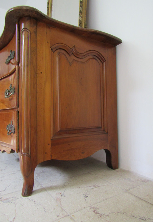 Commode galbée Louis XV