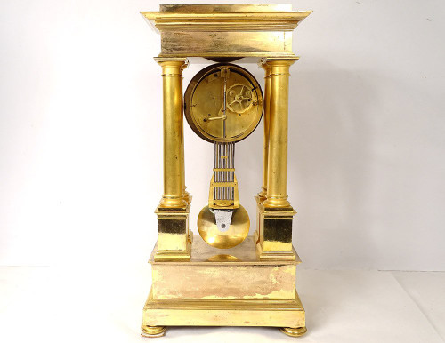 Säulen-Portikus-Pendeluhr Bronze vergoldet Flocard Paris Empire Clock XIX.