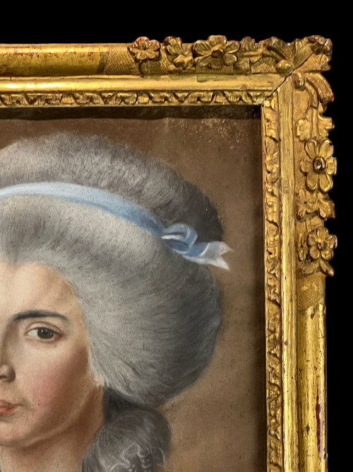 PASTEL XVIIIe SOUS VERRE " PORTRAIT DE FEMME DE QUALITÉ " AVEC CADRE XVIIIe