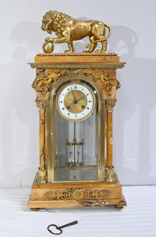 Important Marble and Bronze Mantel Insert, Empire style - 2nd half 19th century