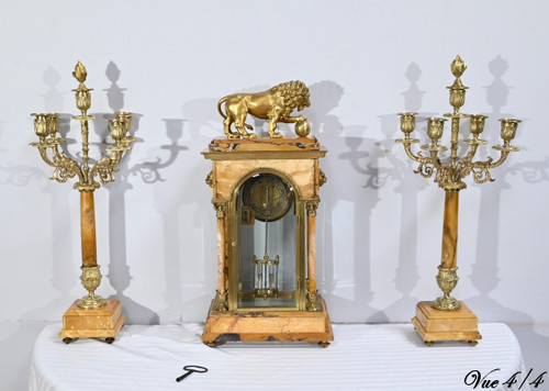 Important Marble and Bronze Mantel Insert, Empire style - 2nd half 19th century