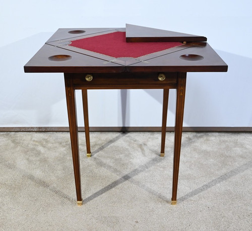 Table Mouchoir en Acajou Massif – 1920