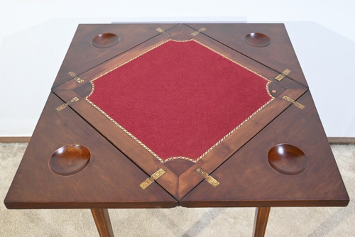Table Mouchoir en Acajou Massif – 1920