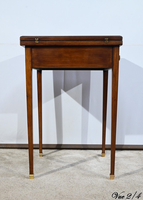 Table Mouchoir en Acajou Massif – 1920