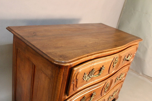 Commode Lyonnaise En Noyer XVIIIème