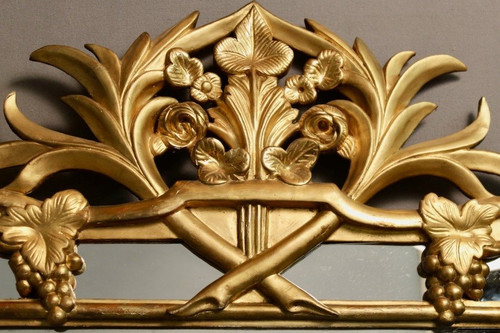 Large Raisin Mirror with Parecloses